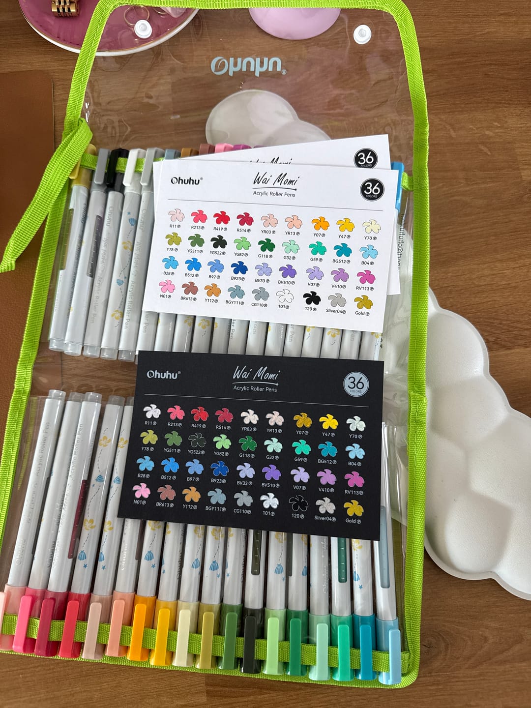 Customer photo review of Ohuhu Wai Momi Acrylic Gel Pens