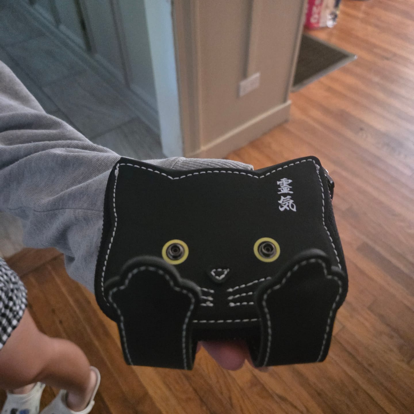 Customer photo review of Maneki Wallet
