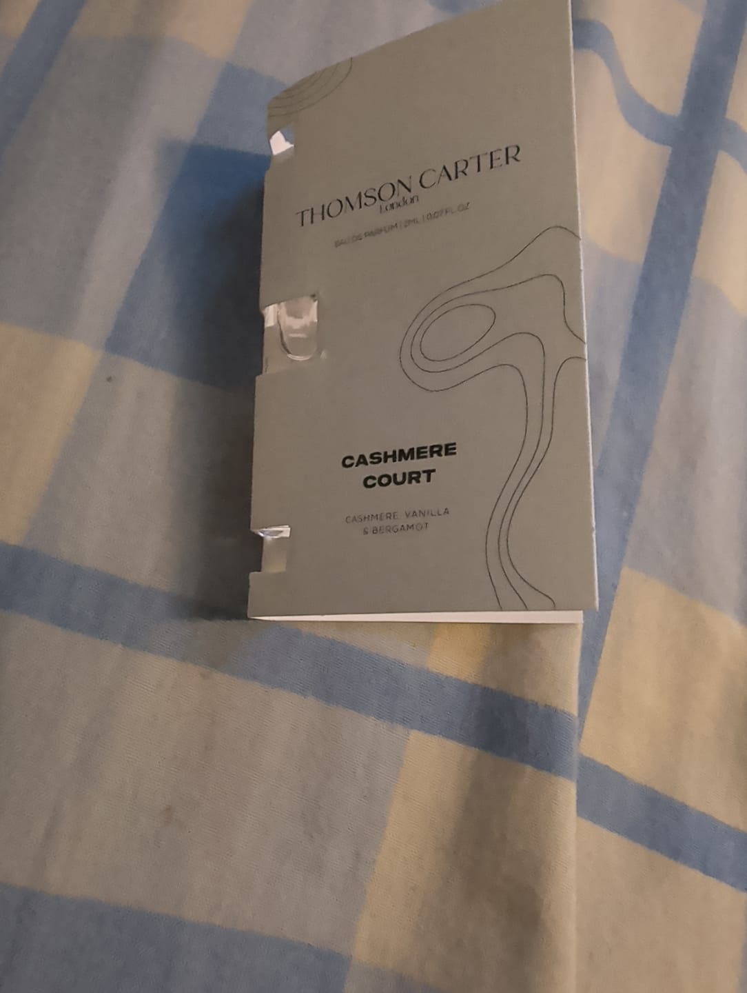 Customer photo review of Cashmere Court | Eau de Parfum | 2ml