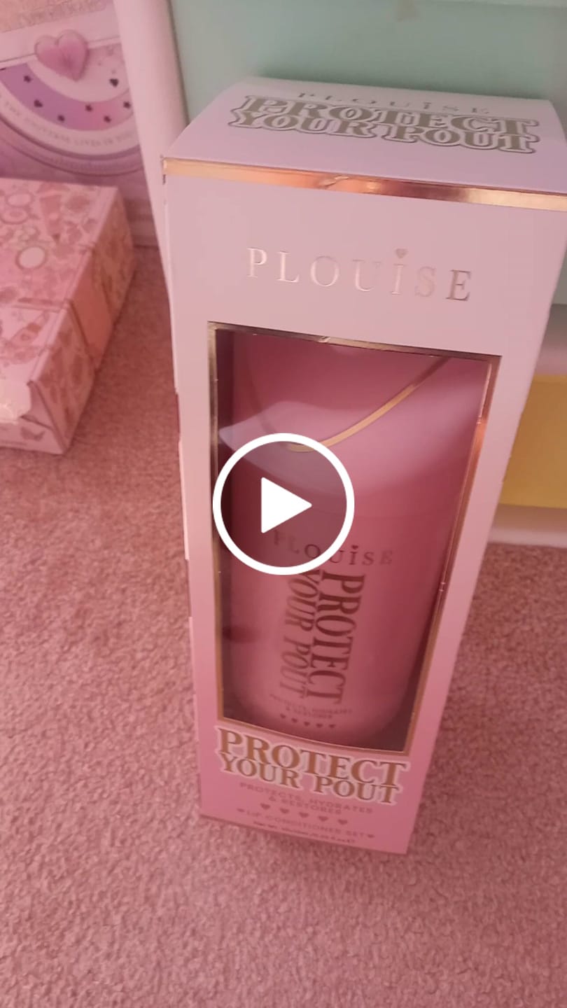 Customer video review of Protect Your Pout Cherry Lip Conditioner XL PR Gift Set