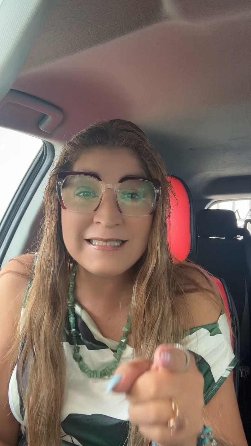 Customer photo review of Tu Historia en Música – Emoción Garantizada