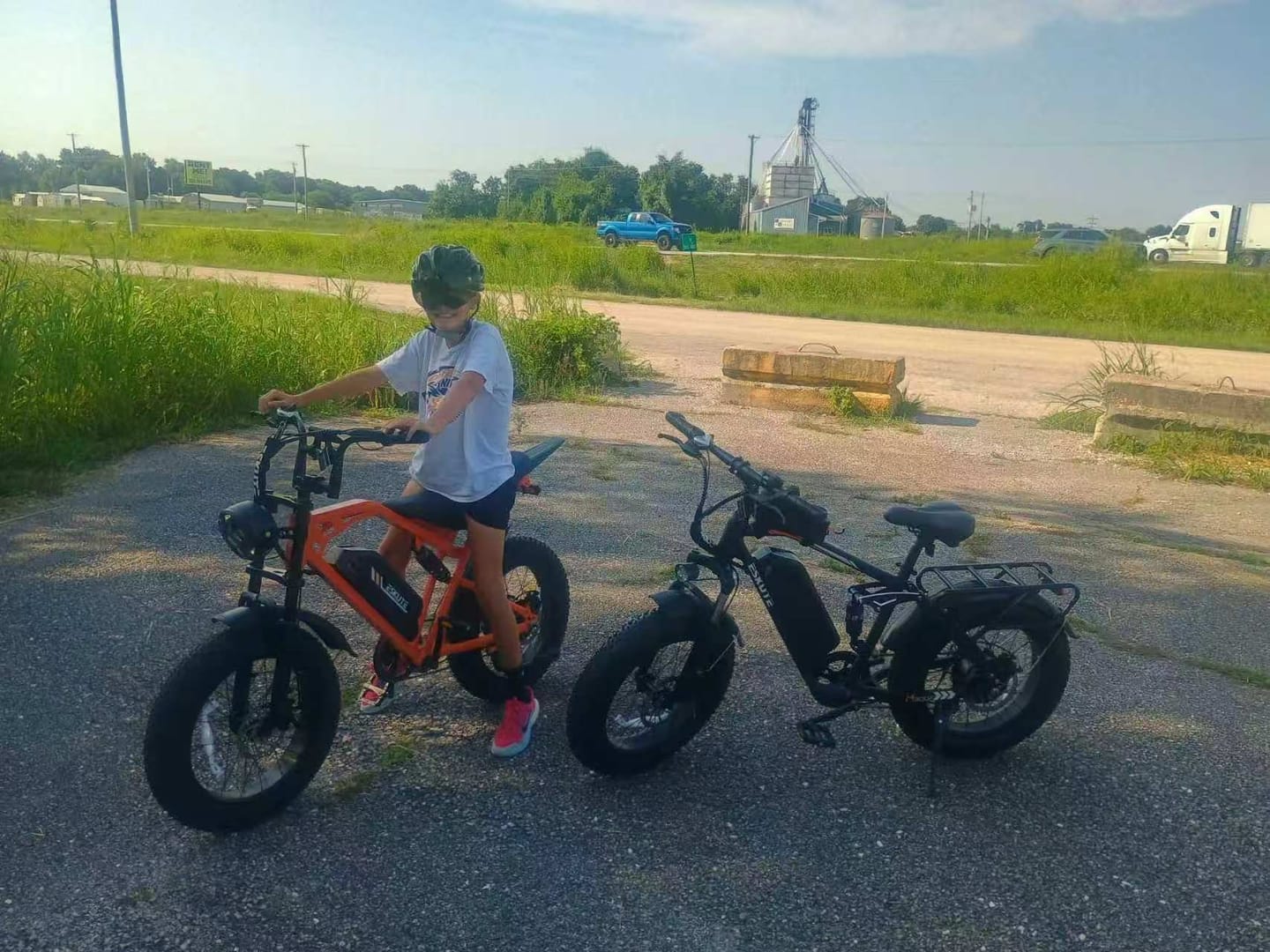 Customer photo review of Eskute® V200 20*4.0" Dirt Electric Bike for Kids&Teens