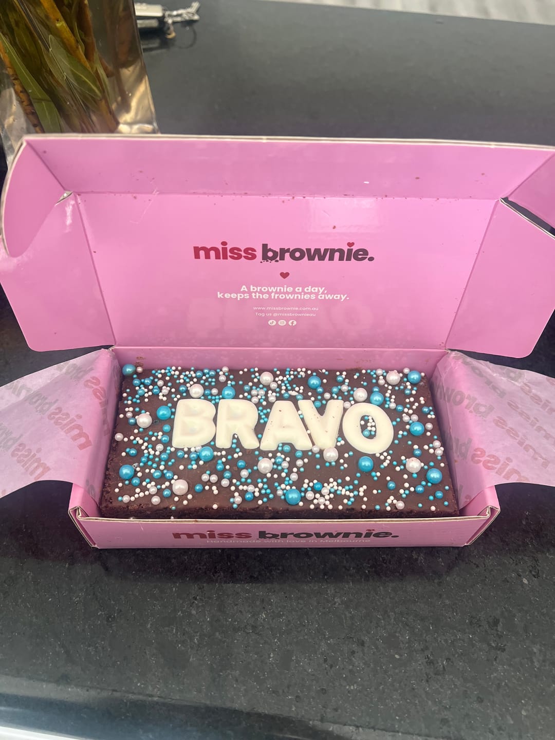 Customer photo review of Brownie · Teaser