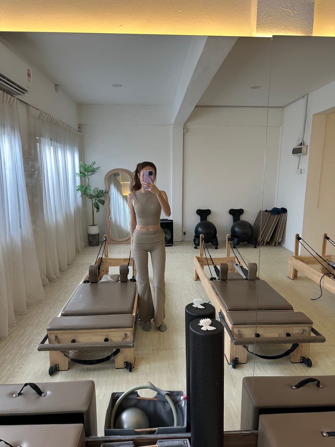 Customer photo review of Isabella Yoga Pants