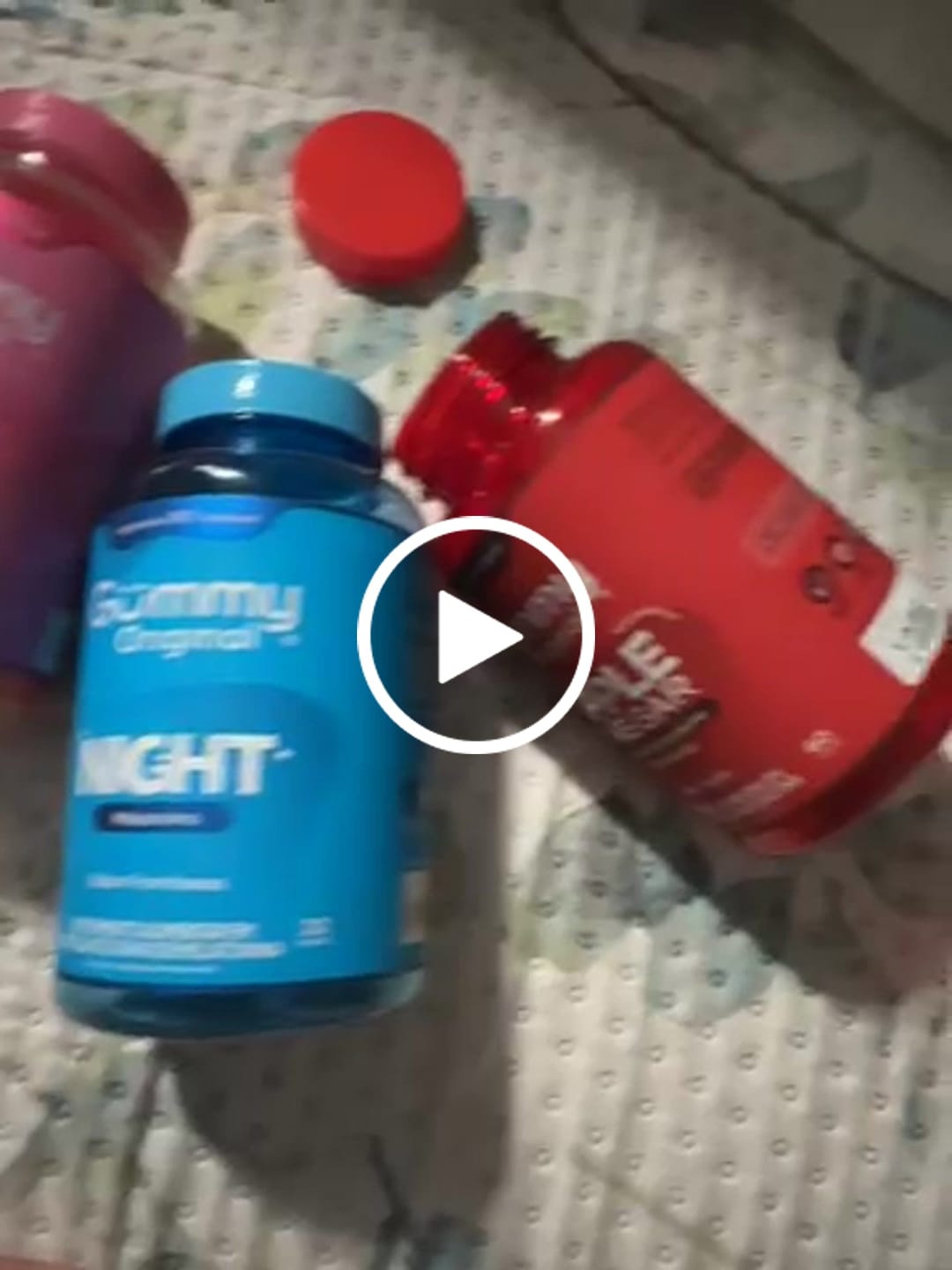 Customer video review of 🎁 Escova Quadriculada Gummy® (100% off)