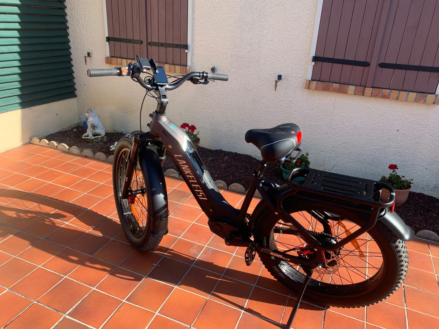 Customer photo review of Lankeleisi MG600 Plus 26" Fat Bike 960Wh All Terrain SUV E-Bike with Switchable Sensor 48V 20Ah Battery