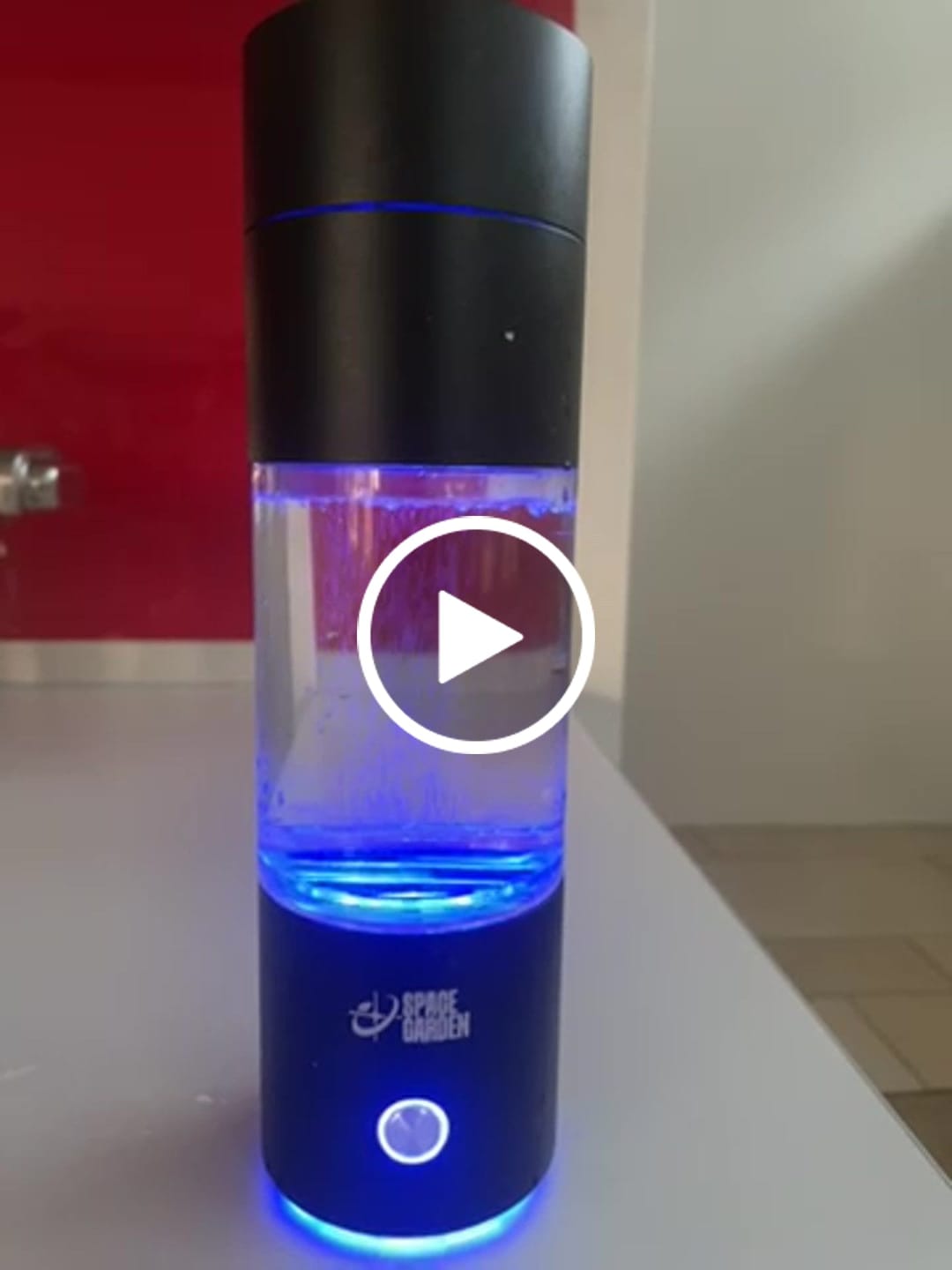 Customer video review of Wasserstoffwasser Flasche – Hydrogen Water mit SPE-PEM bis 3000 ppb