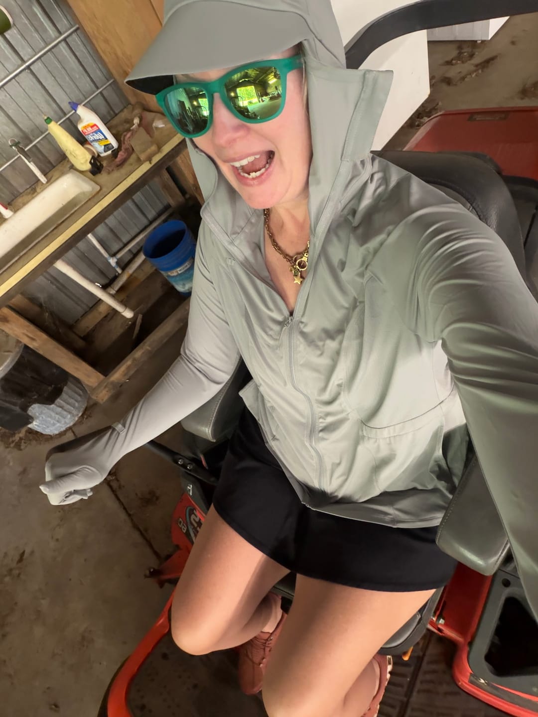 Customer photo review of Sculpt - Women's Waist-Cinched Full Protection Sun Jacket UPF2000+ AL823