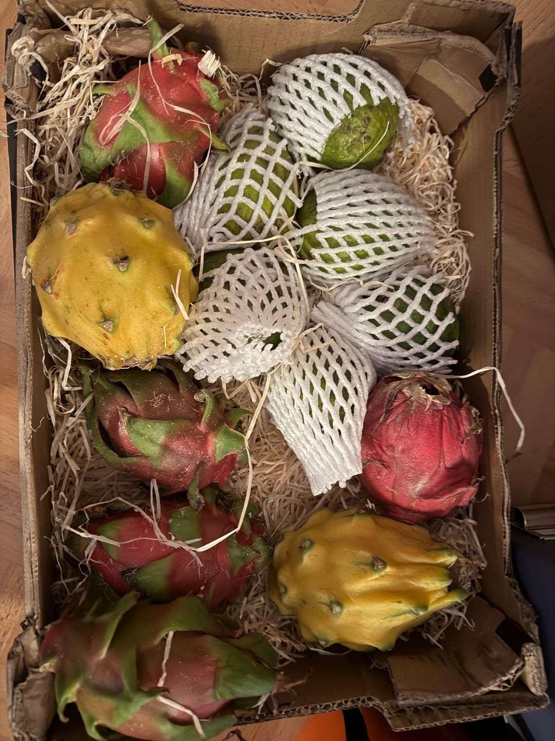Customer photo review of Drachenfrüchte Mix gelb & rot Box 2kg Aktionspreis %