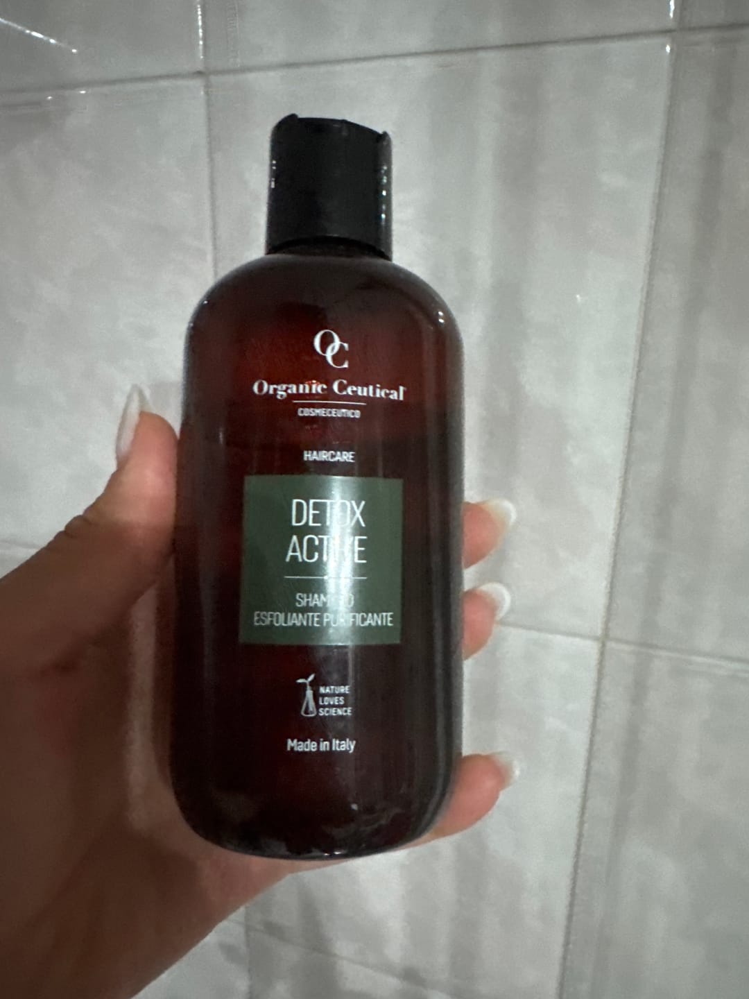 Customer photo review of DETOX ACTIVE | Shampoo Esfoliante Purificante