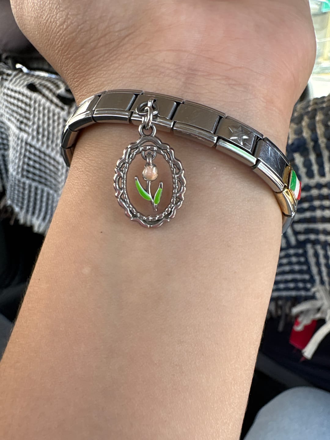Customer photo review of Charm Tulipan rosa