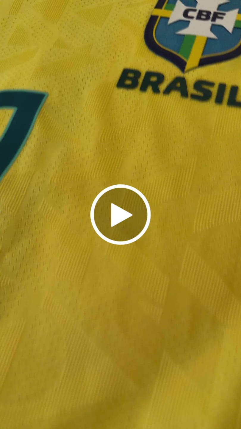 Customer video review of Camisola Seleção Brasil I 26/27 - Versão Jogador