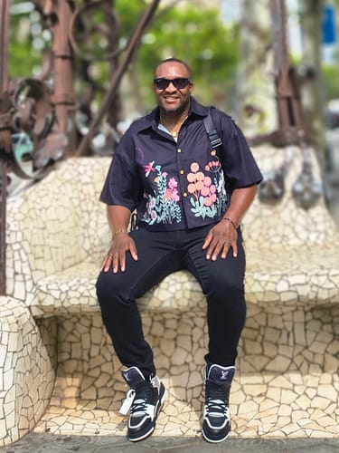 Customer photo review of Men's Floral Faux Embroidery Print Side-Tie Ribbon Details Short Sleeve Shirt SKUL52628