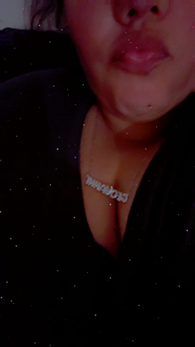 Customer photo review of Bubble Letter Name Necklace