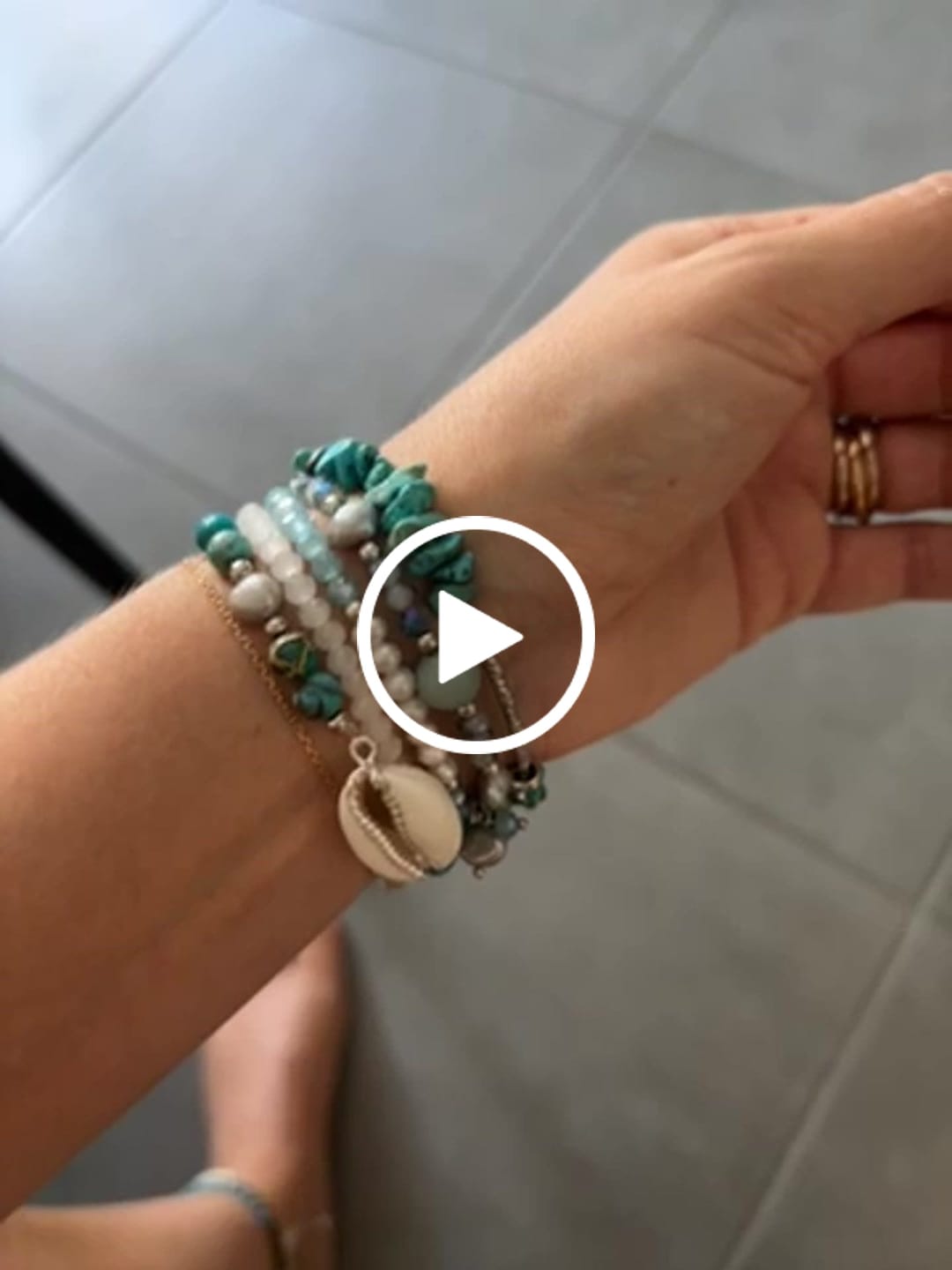 Customer video review of Turquoise Tide Stretch Apple Watch Strap