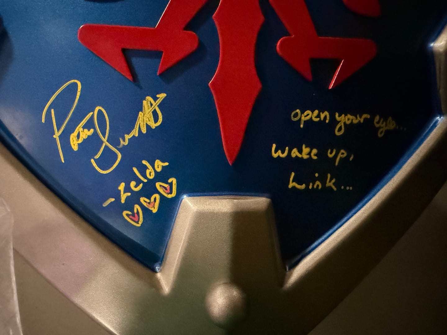 Customer photo review of Legend Of Zelda - Deluxe Hylian Shield (Full Metal)