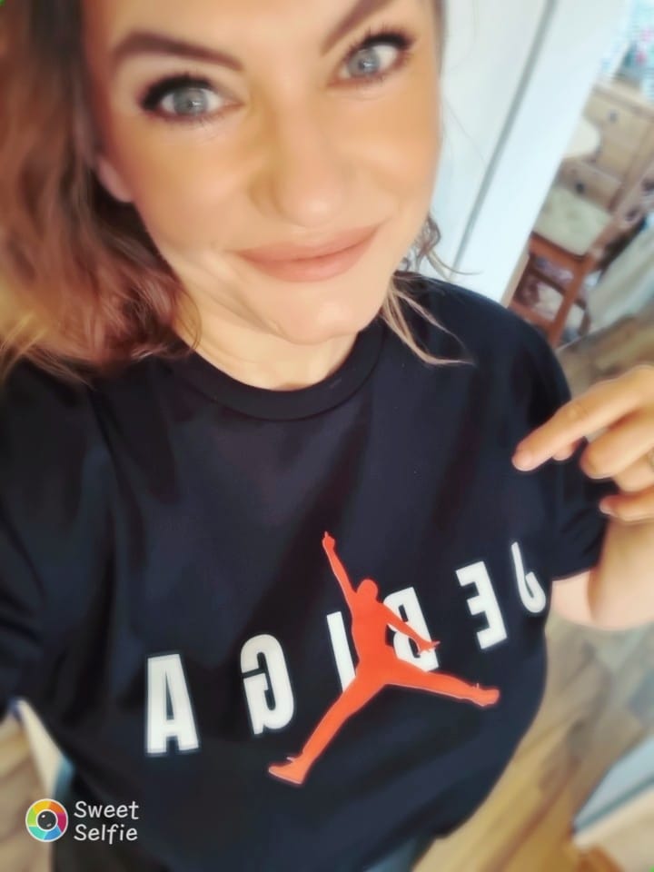 Customer photo review of Jebiga, Premium T-Shirt
