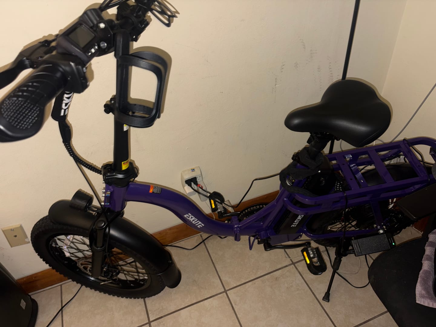 Customer photo review of Eskute® D200 Folding Electric Bike for Adults