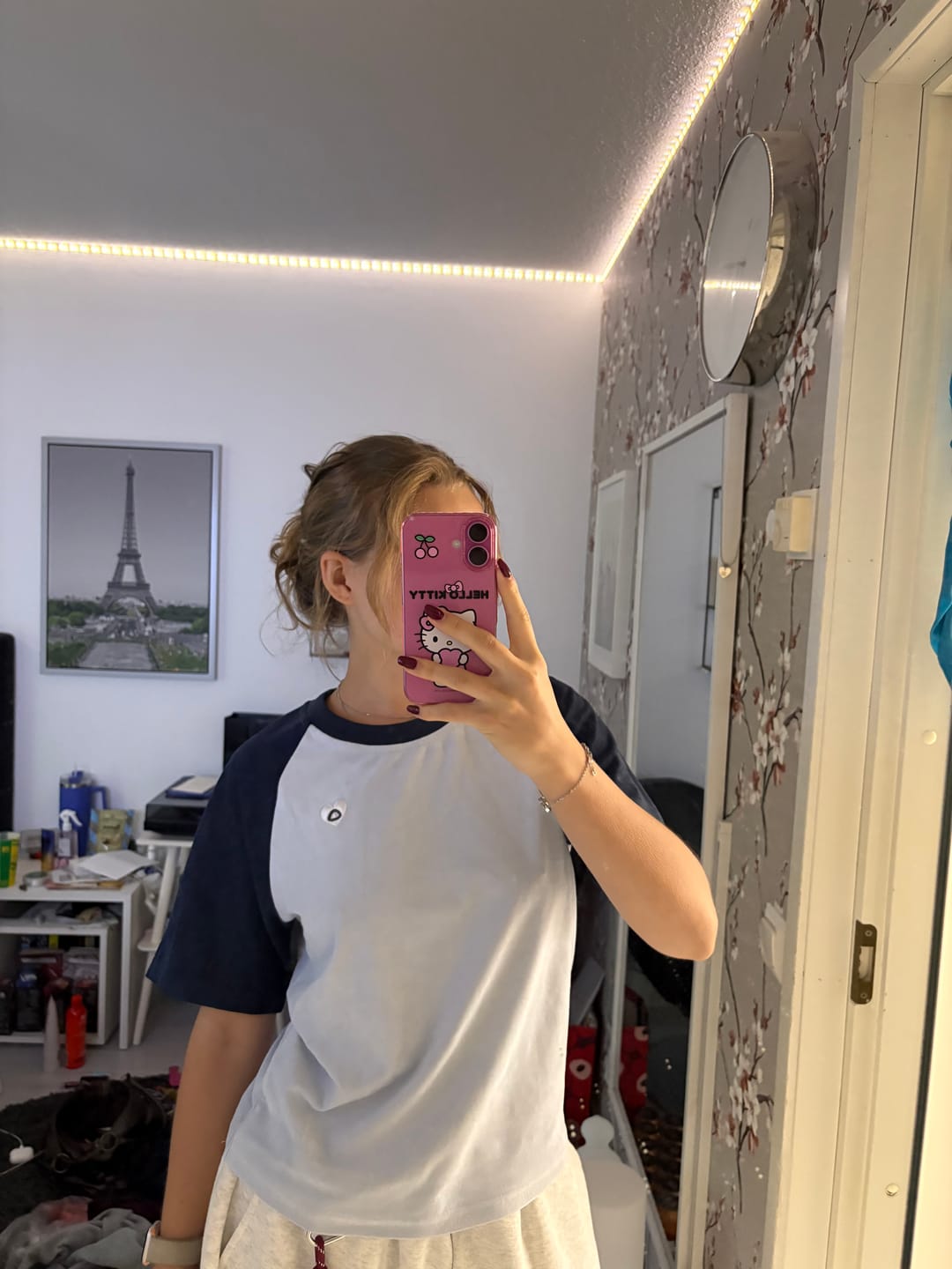 Customer photo review of Aelfric Eden Raglan Sleeve Tee