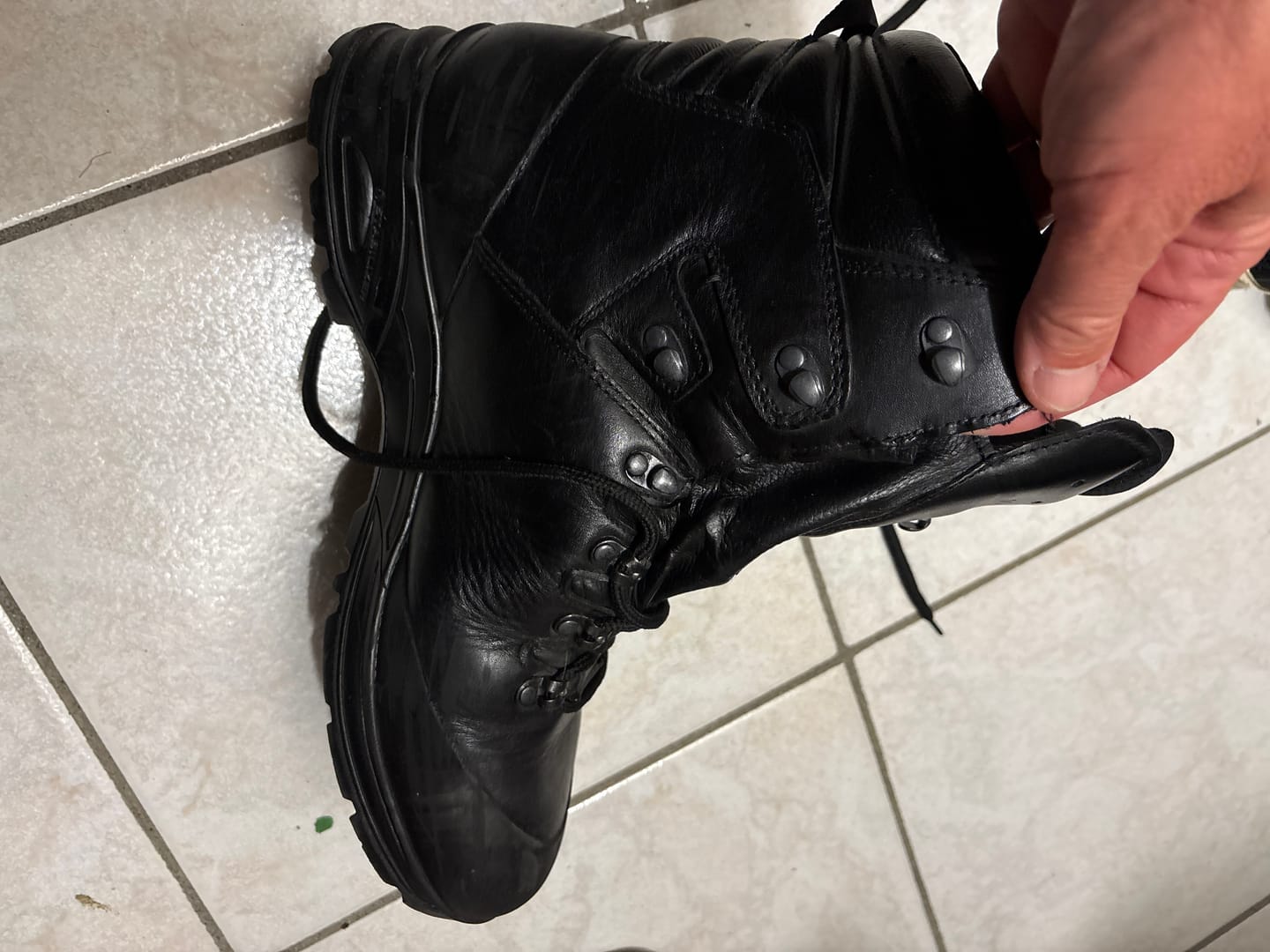 Customer photo review of Scarponi Esercito Tedesco Rigenerati Meindl / Haix U132 in Vera Pelle Gore-Tex