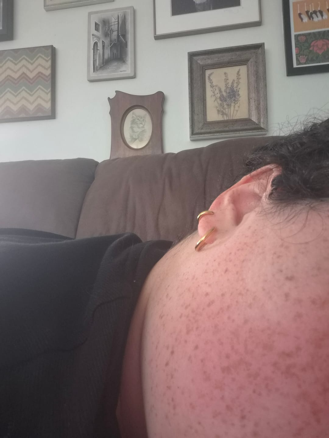 Customer photo review of Gold Trio Mini Hoop Set