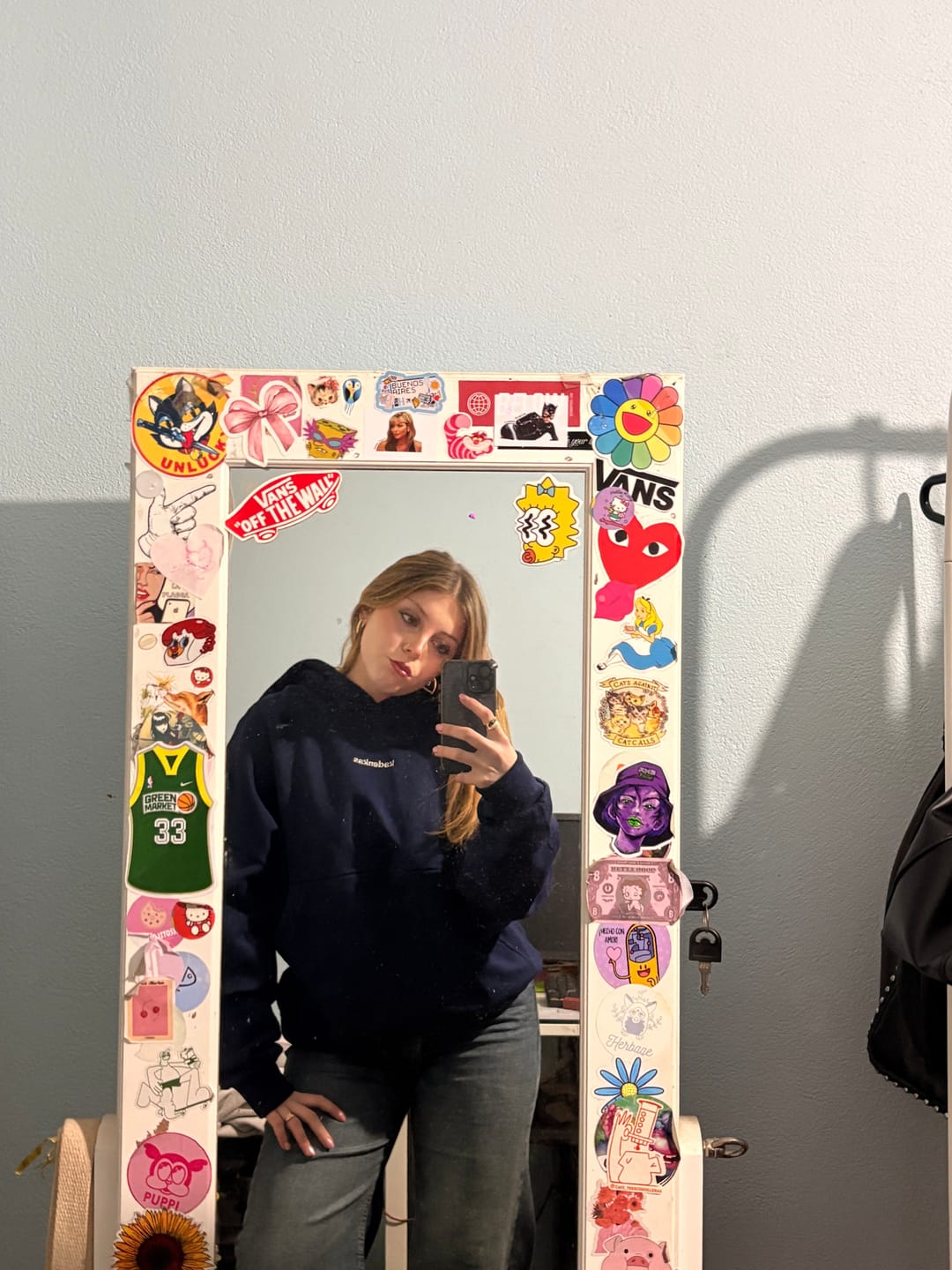 Customer photo review of POLERÓN HOODIE AZUL MARINO - OVERSIZE CON GORRO LOGO BORDADO