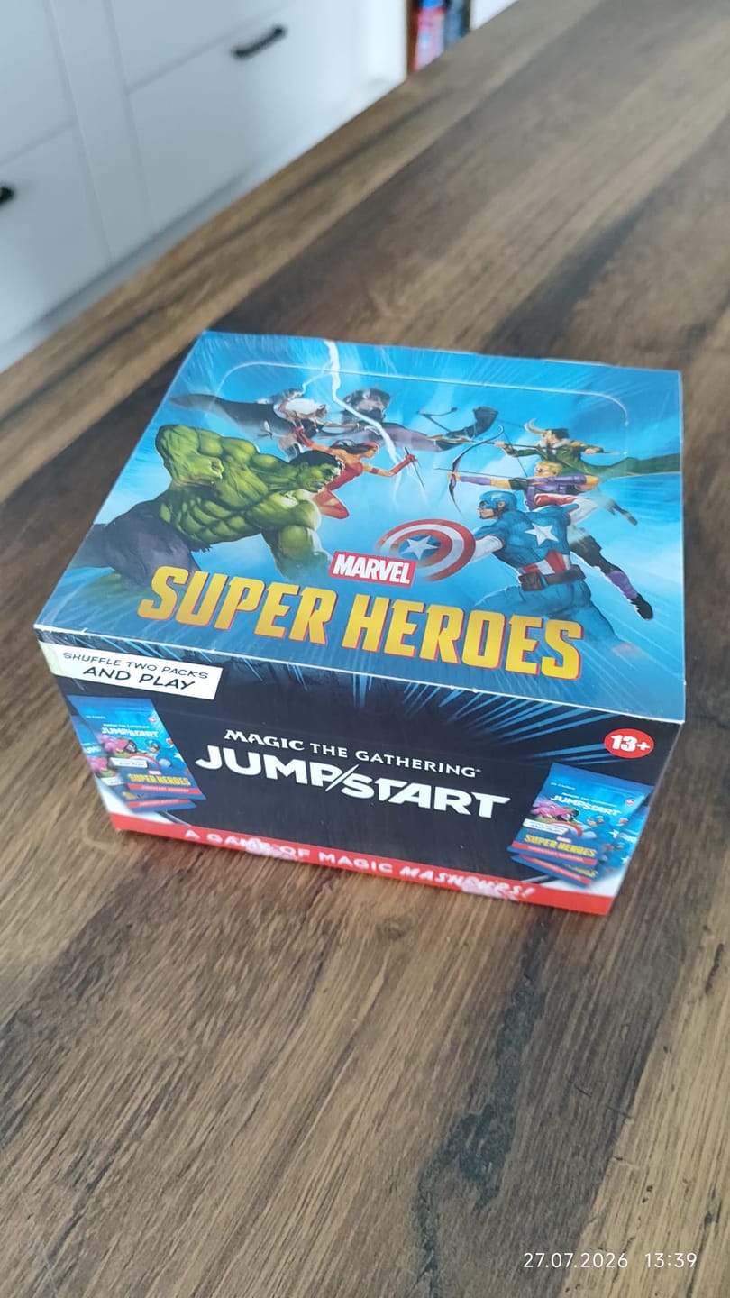 Customer photo review of Magic the Gathering: Marvel Super Heroes - Jumpstart Box