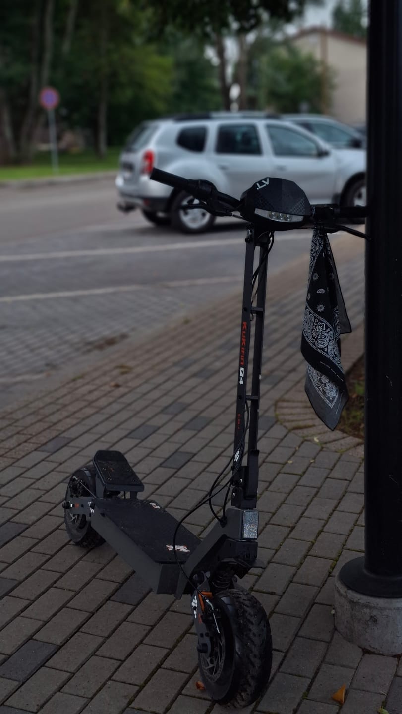 Customer photo review of KuKirin G4 Electric Scooter