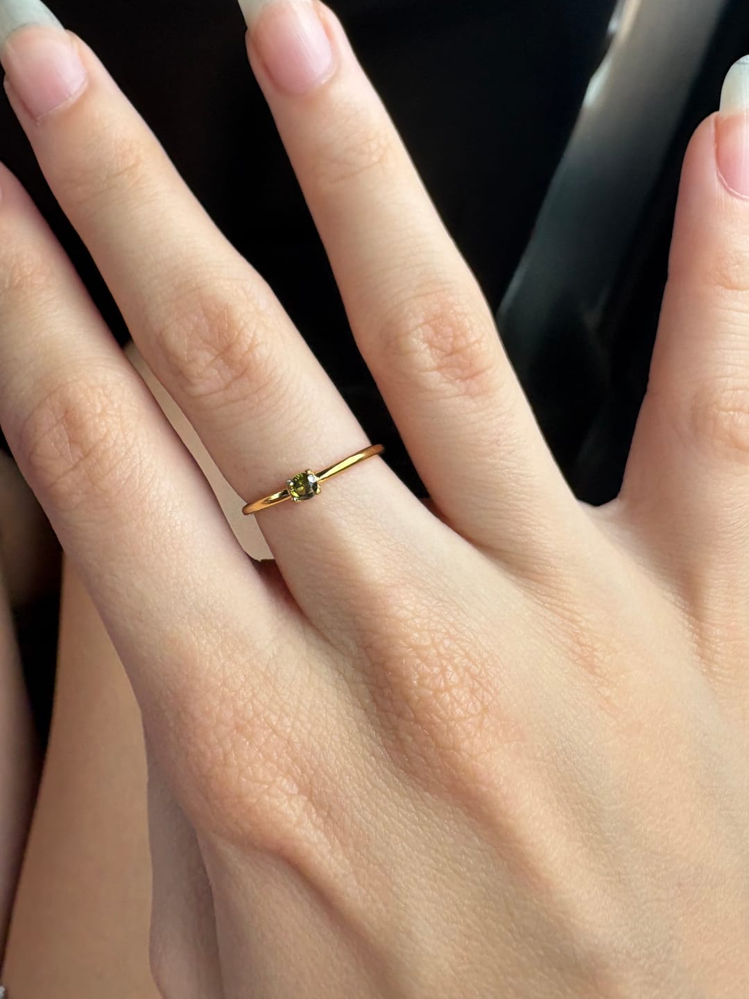 Customer photo review of Anillo Zirconia Birthstone