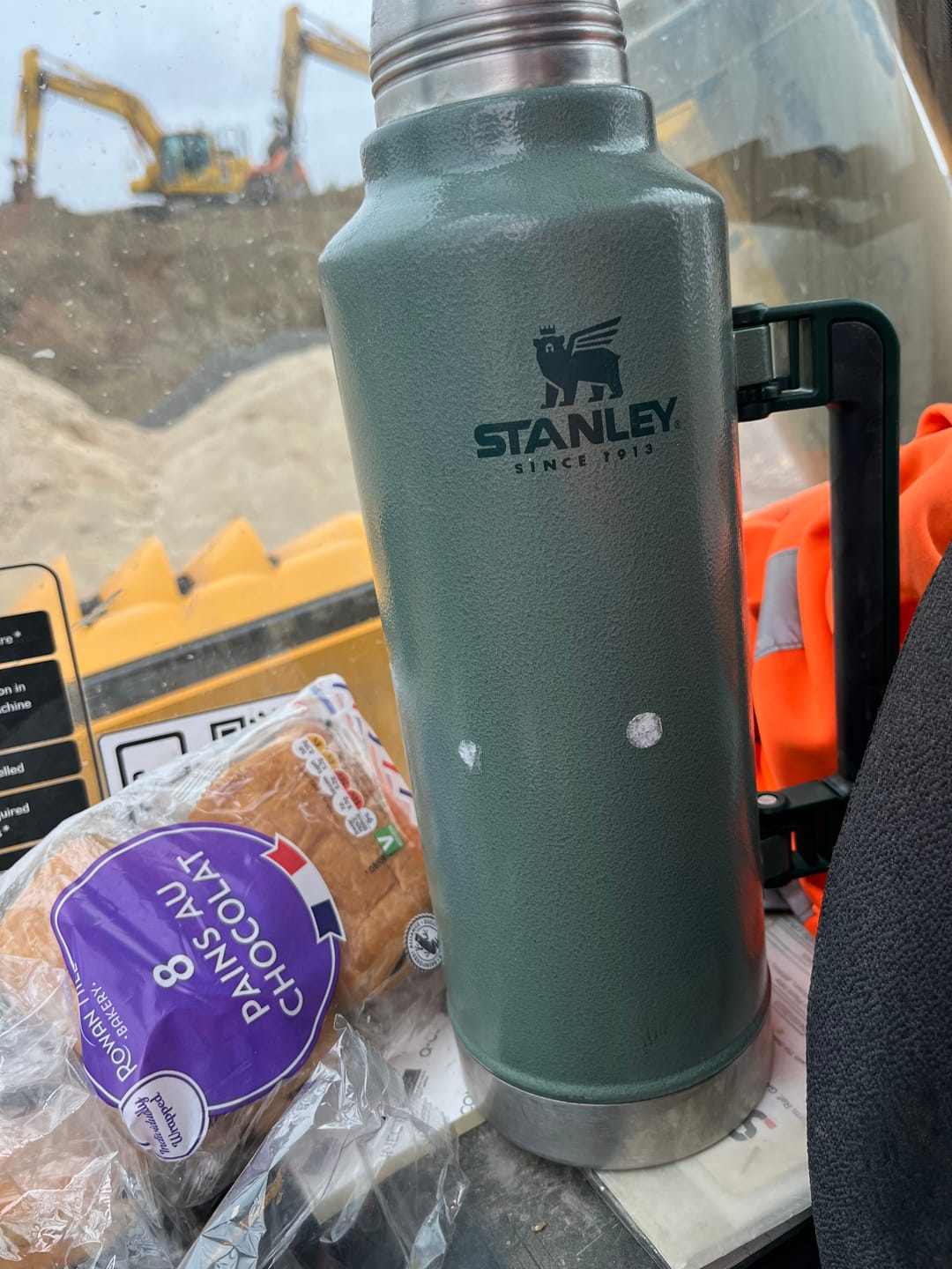 Customer photo review of Stanley Legendary Classic Double XL 2QT/1.9Ltr Flask