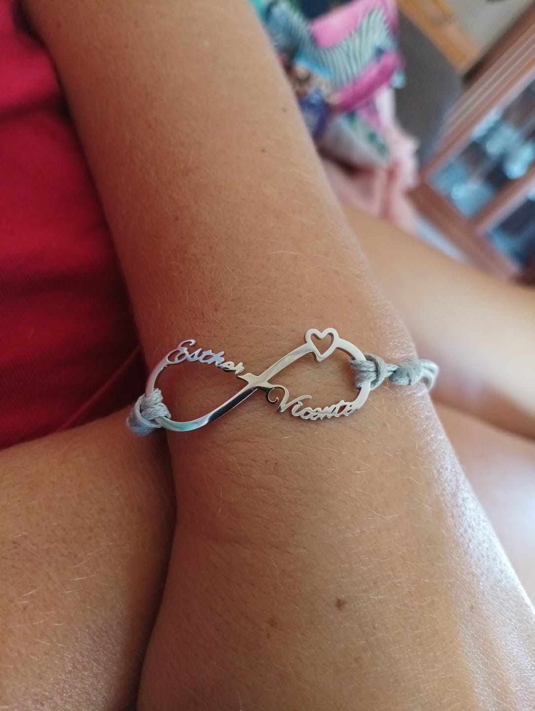Customer photo review of Pulsera con el signo del infinito