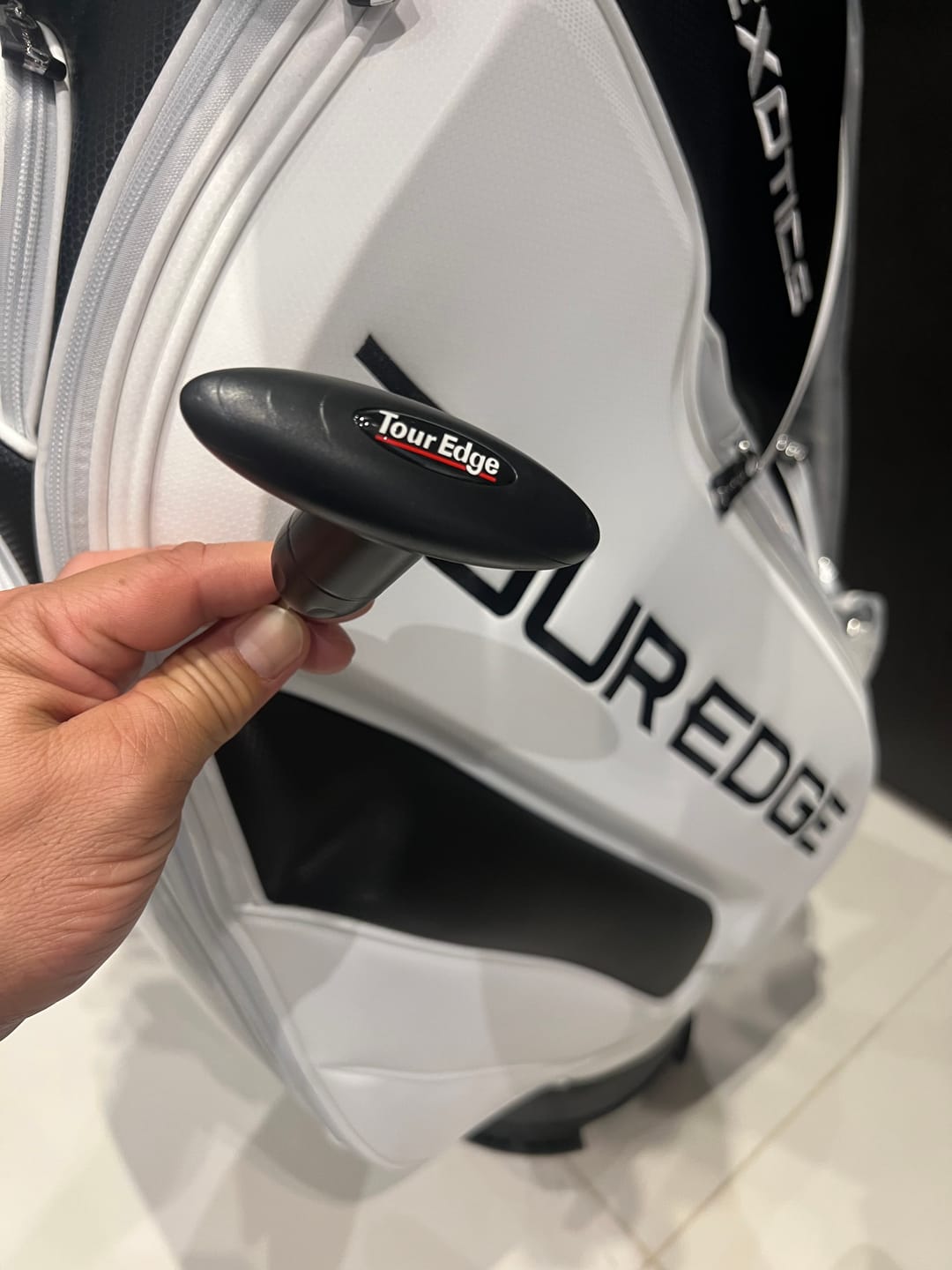 Customer photo review of Tour Edge Torque Wrench