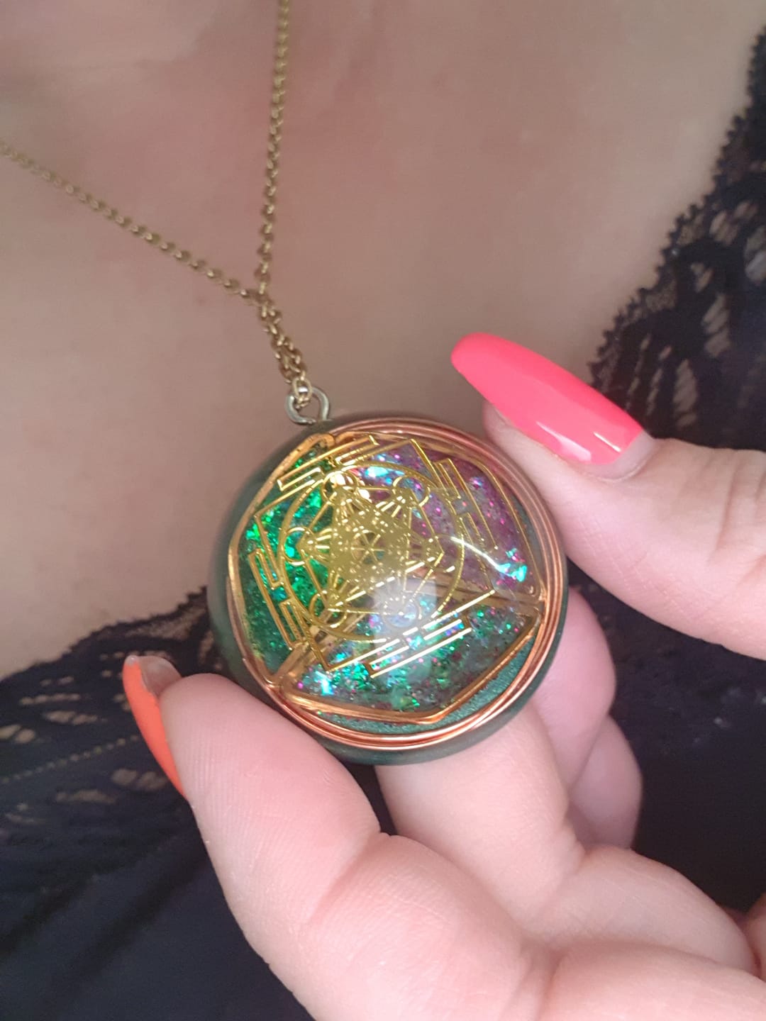 Customer photo review of Pendentif Énergétique "Alignement Sacré"