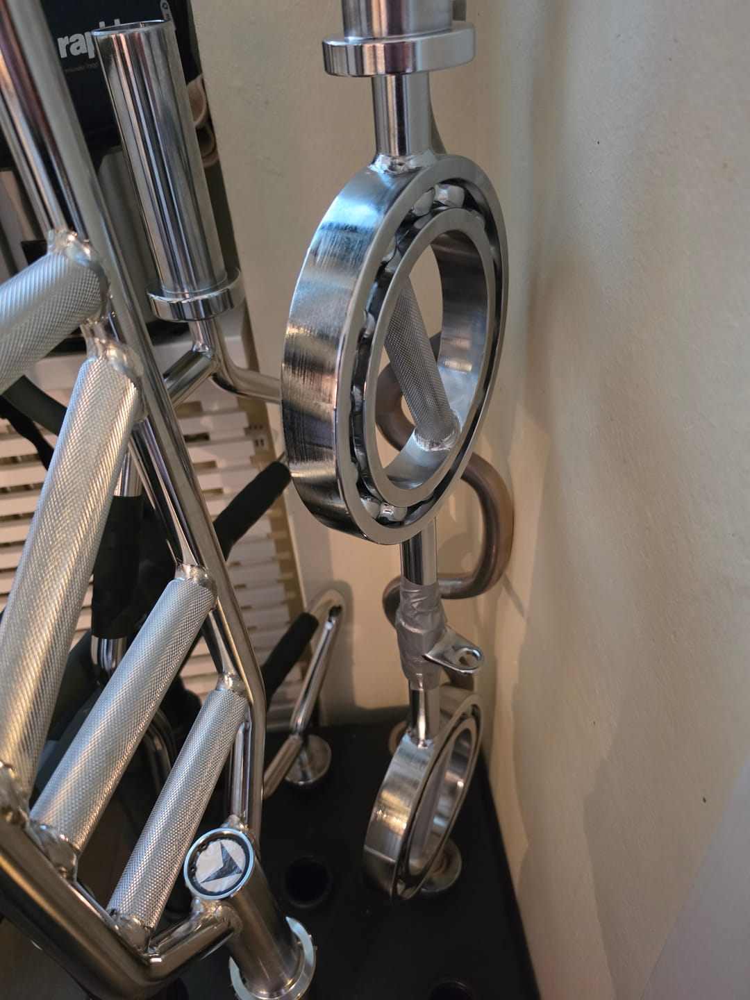 Customer photo review of Rotating-Handle Curl Bar