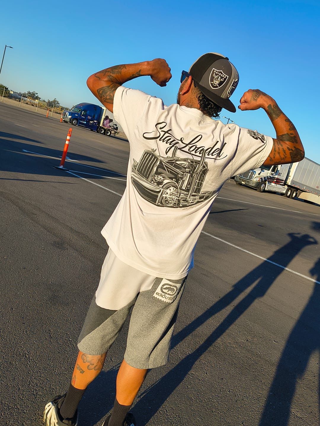Customer photo review of KW Movin' - White