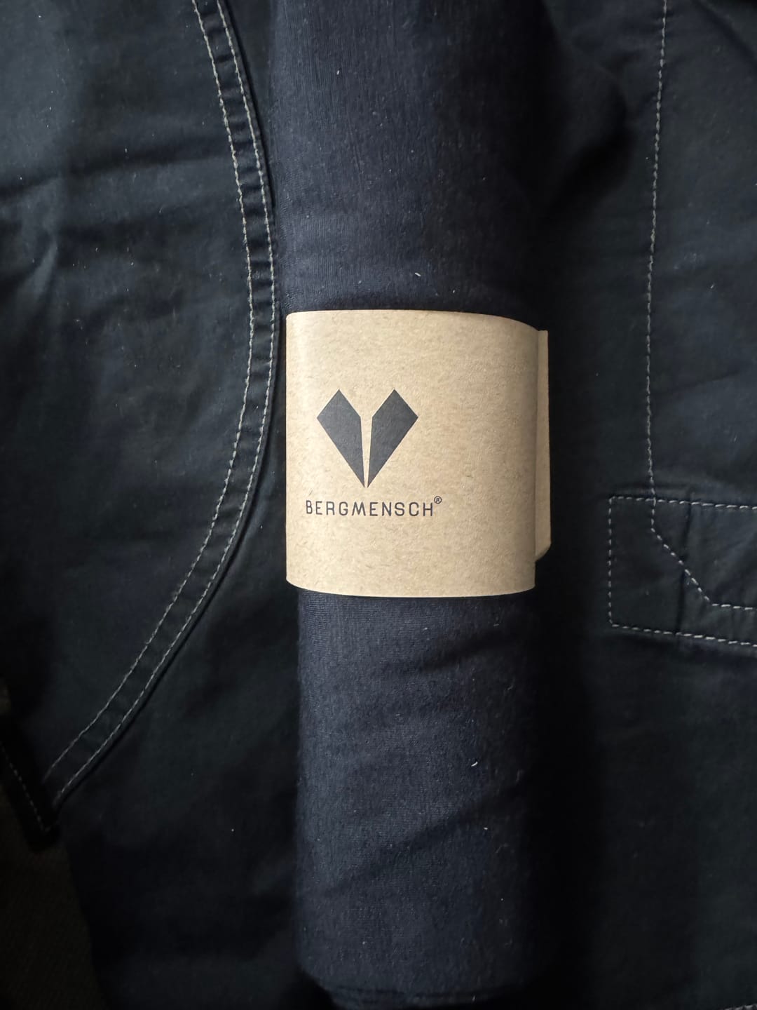 Customer photo review of Herren Essential Merino Shirt