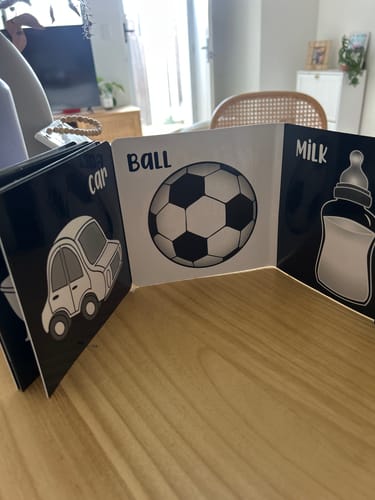 Customer photo review of Welcome To The World Little One Black and White Baby Book