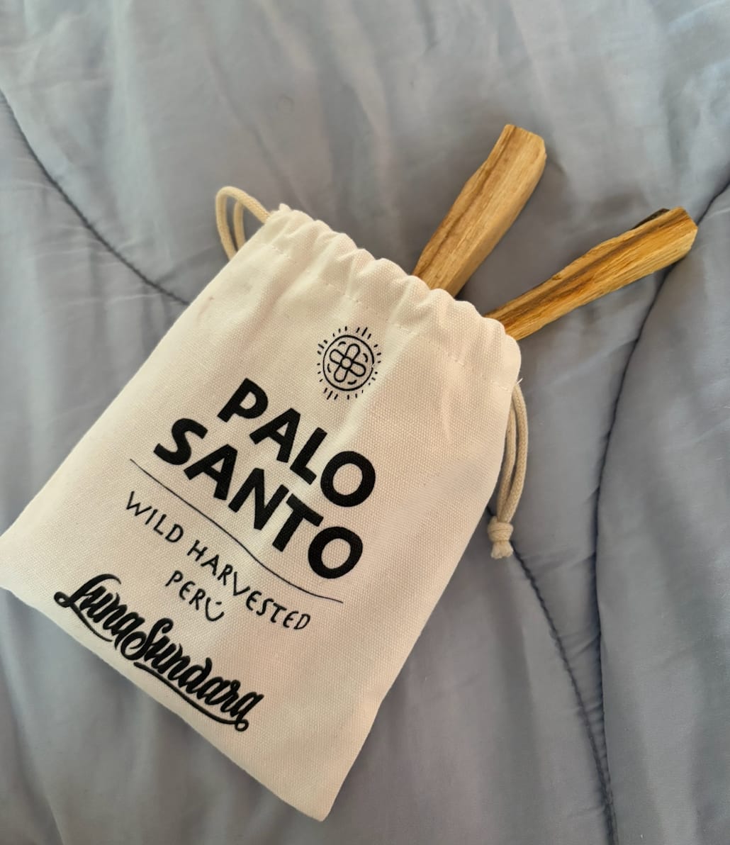 Customer photo review of Palo Santo Smudging Sticks Premium | 100 Grams, 10 to 15 sticks