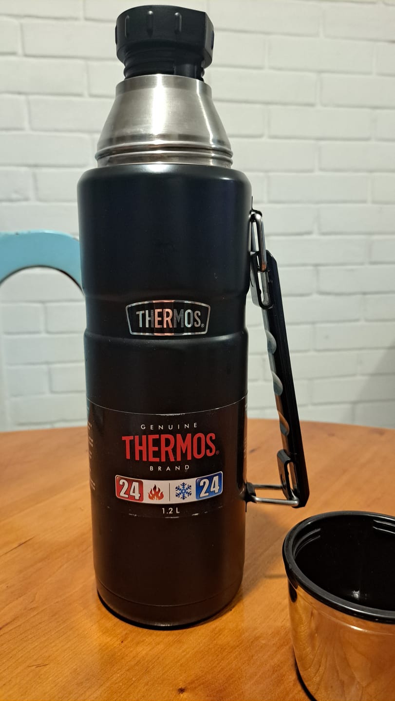 Customer photo review of TERMO LIQUIDO ACERO INOX KING 1,2L MATT GREEN