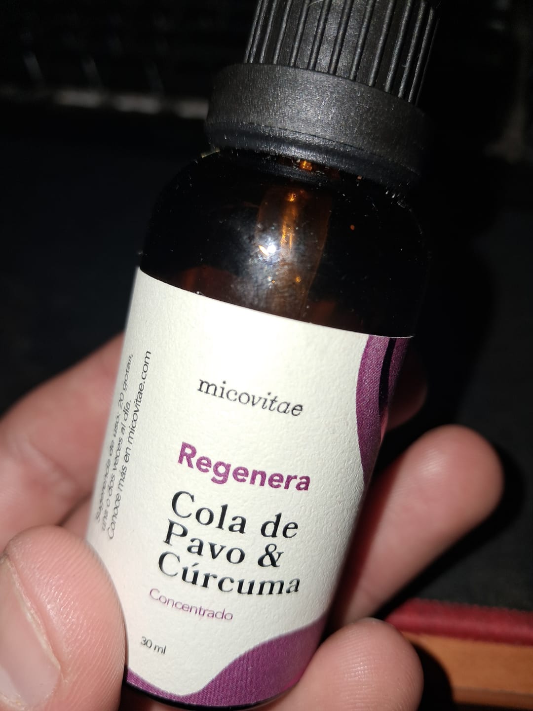 Customer photo review of Regenera | Extracto de Cola de Pavo