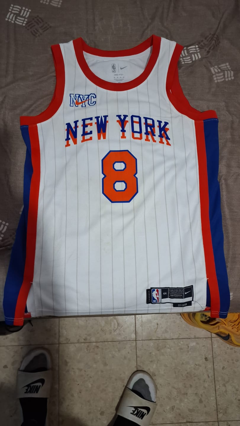 Customer photo review of גופיית NBA או ג'י אנונובי ניו יורק ניקס – לבן City Edition 24/25 | HOOPERS
