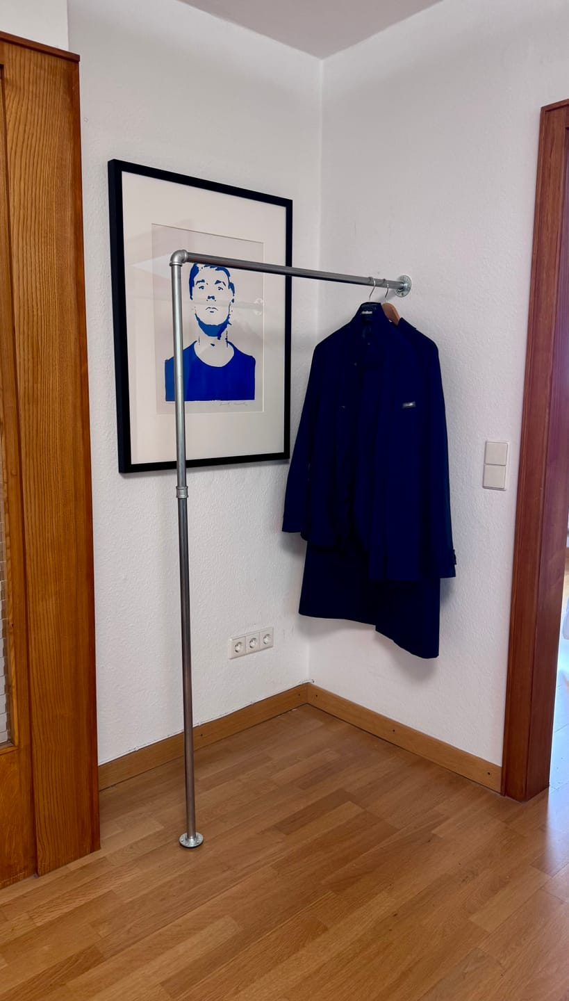 Customer photo review of Kleiderstange Oskar