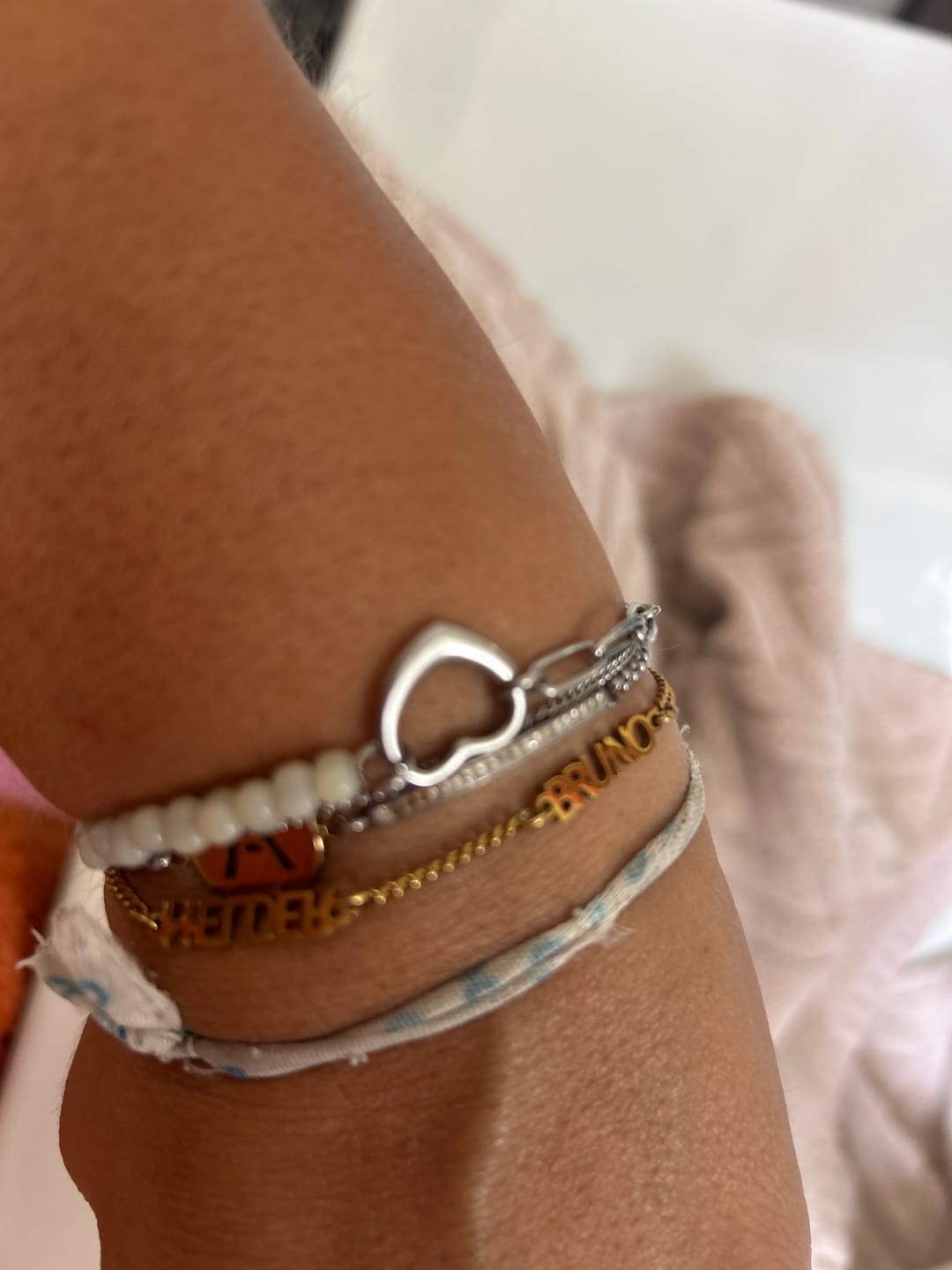 Customer photo review of Pulseira com Nome Personalizada