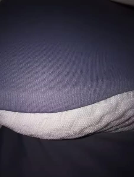 Customer photo review of Almohada Cervical Ergonómica Viscoelástica