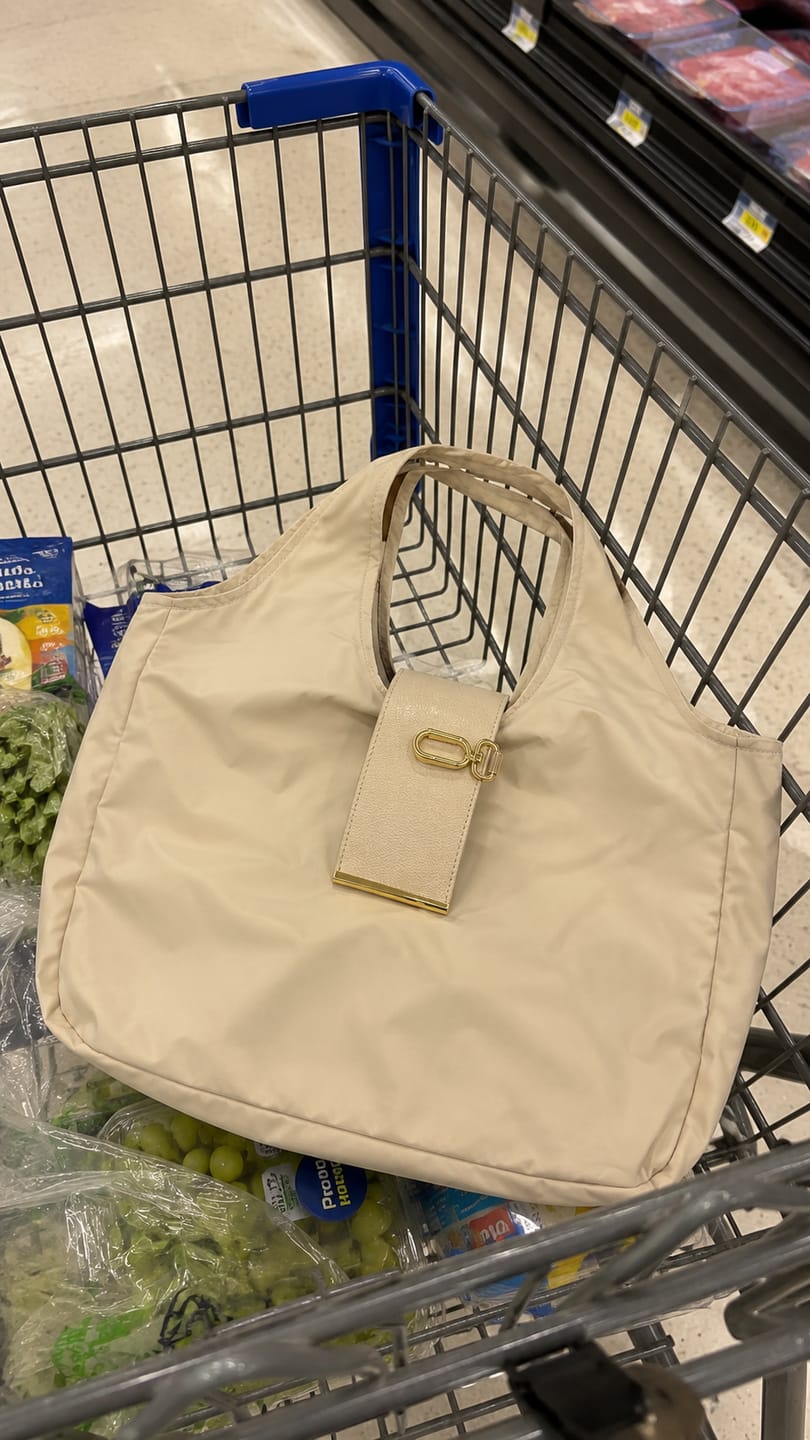 Customer photo review of Clevora™- The Bag Ready for Anything