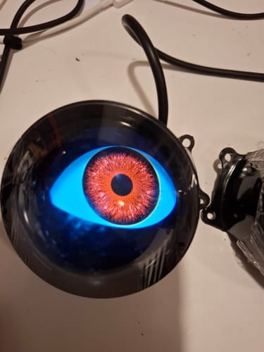 Bright Demon Eyes headlight effect