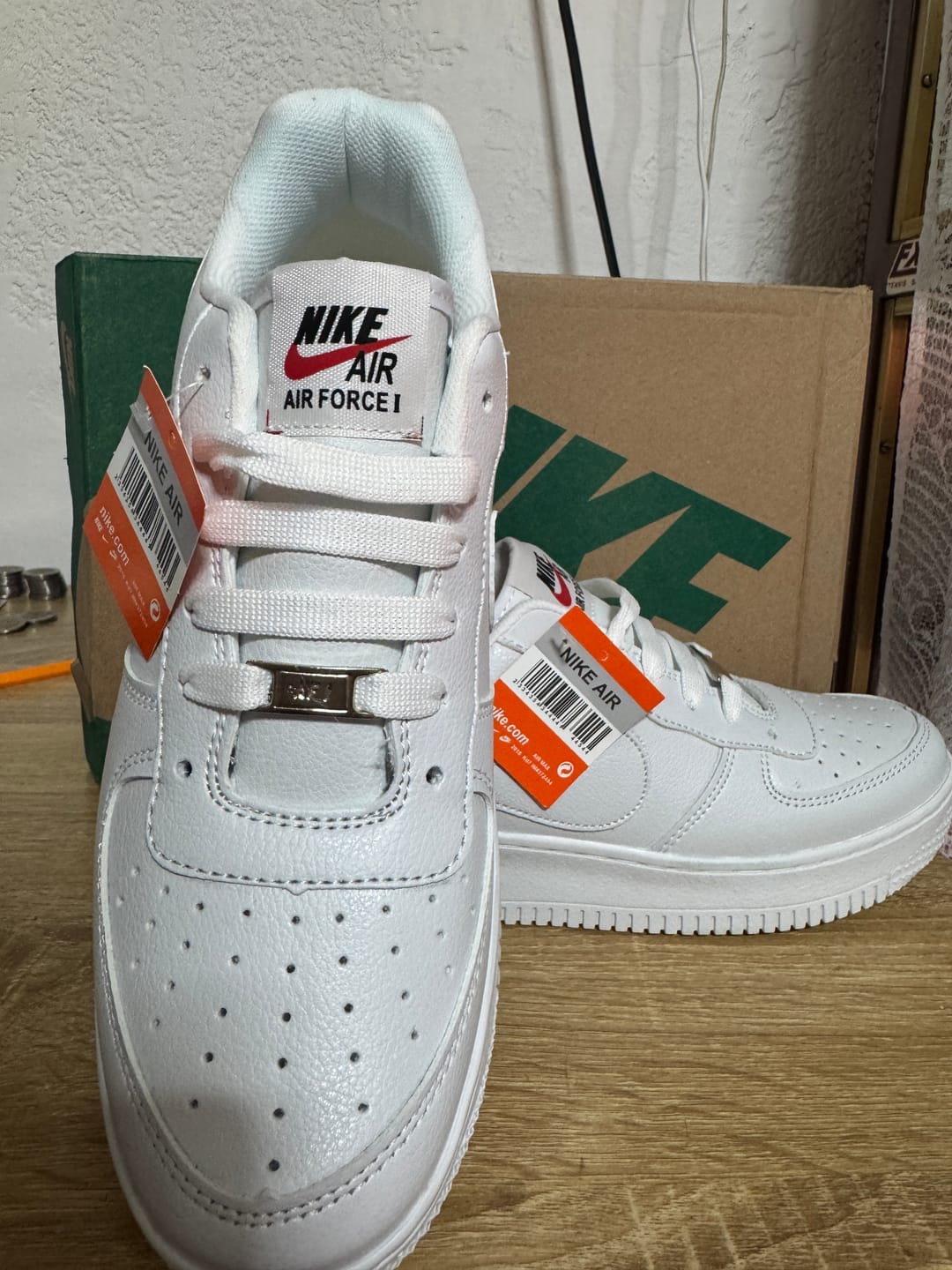 Customer photo review of Paq 6 Pares Tenis 270 Blanco Total 25/28.5