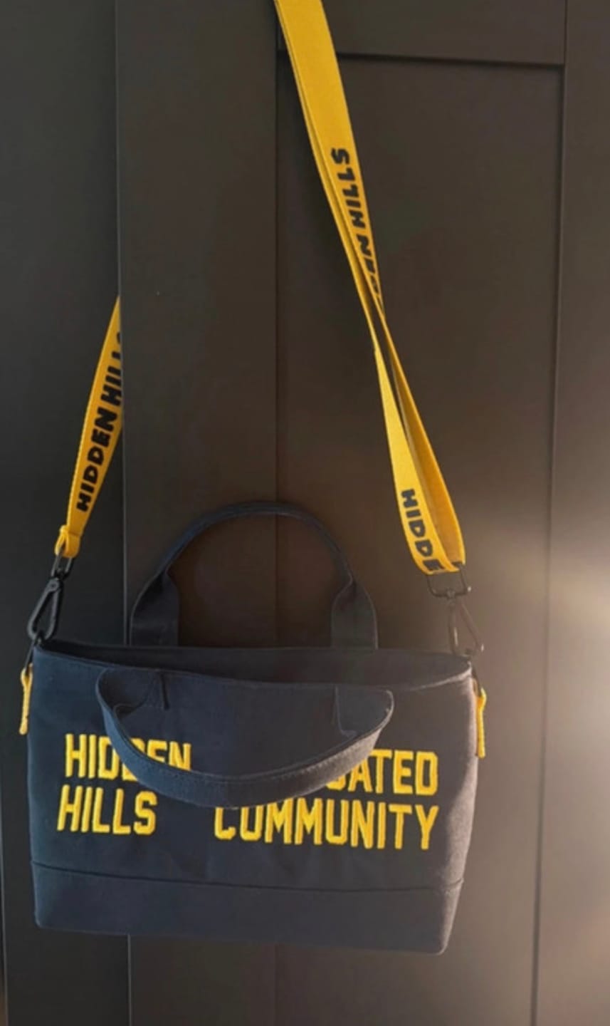 Customer photo review of GATED COMMUNITY MINI CANVAS BAG AMBER/NAVY