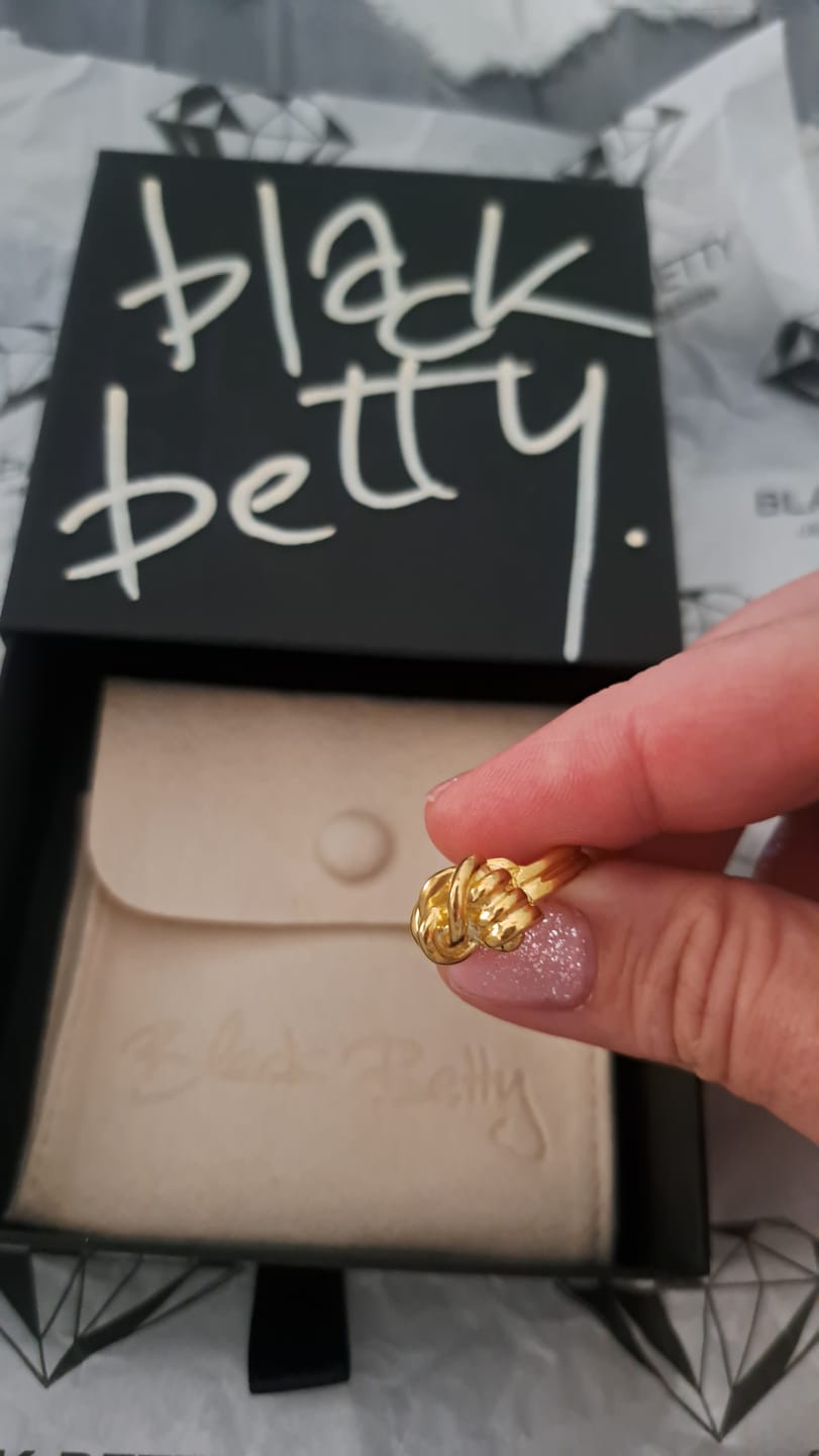Customer photo review of The Hero Knot Ring