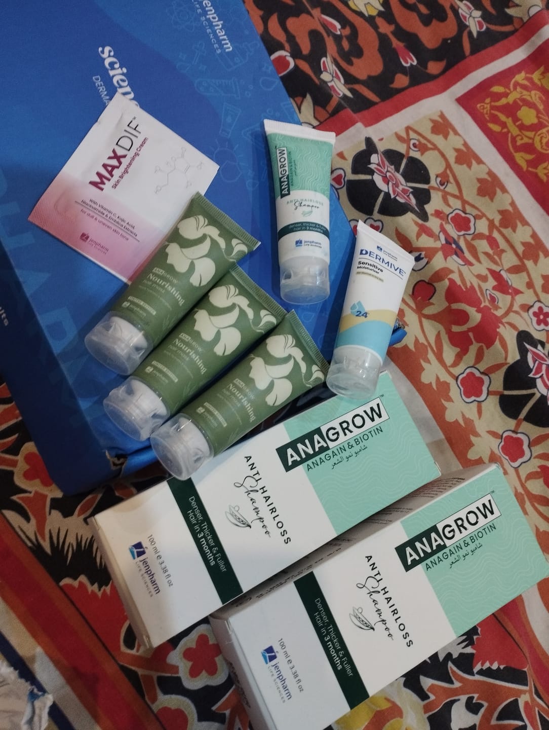Customer photo review of Anagrow Shampoo